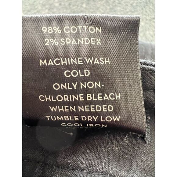 Ann Taylor black shorts size 2P - Picture 6 of 8